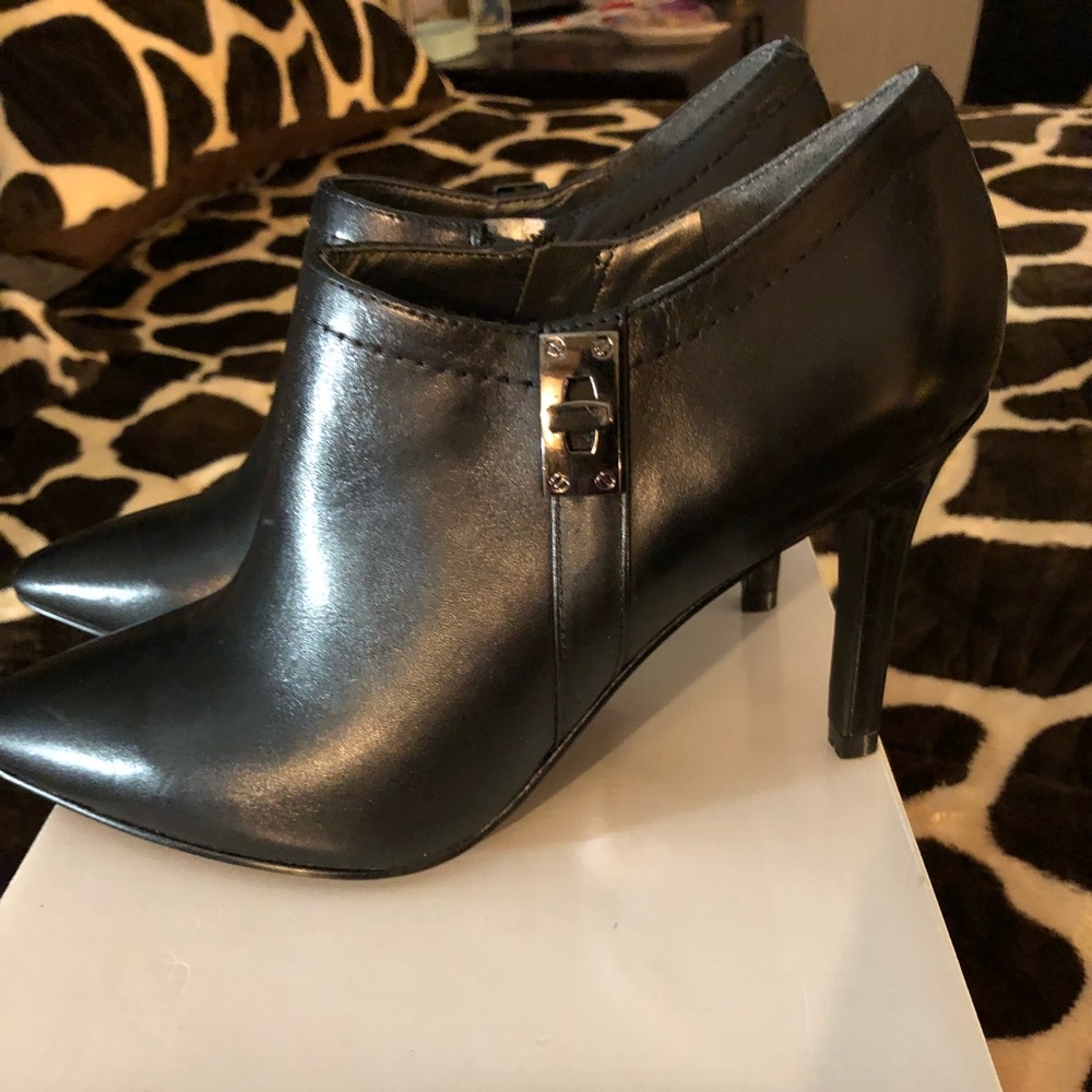 Dressy leather upper black bootie.